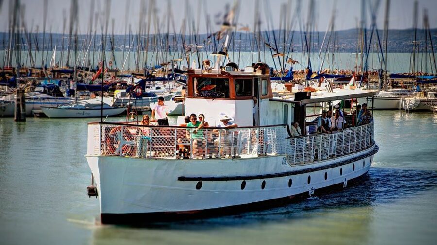 From Budapest: Lake Balaton Day Tour - What the guide adds, and where the tour can falter