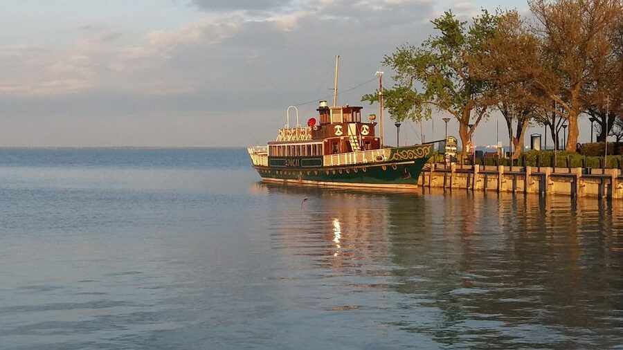 From Budapest: Lake Balaton Tour - Balatonfüred’s promenade and marina