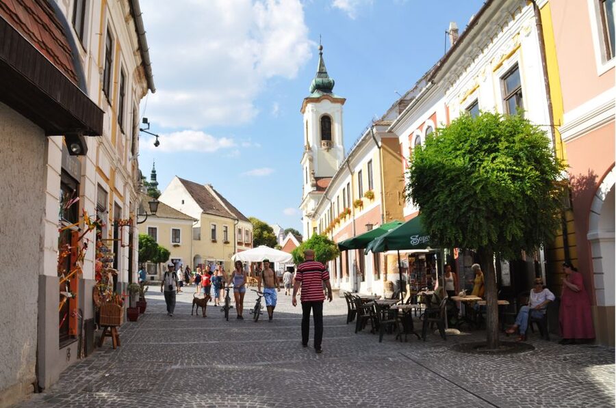 From Budapest: Szentendre Half-Day Tour - Walking through the old center