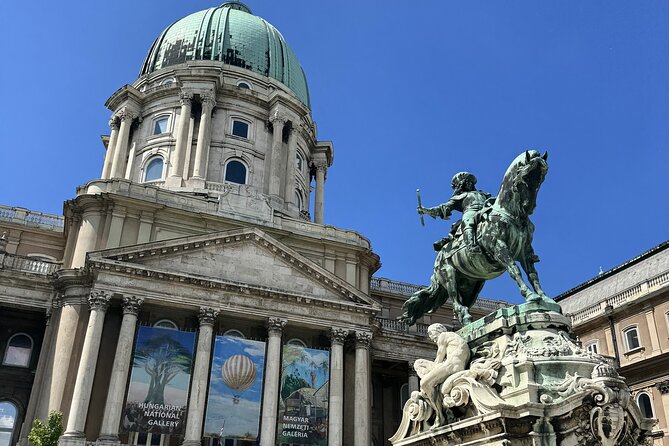 Gems of the Budapest Castle District Walking Tour - War stories along Árpád Tóth Promenade
