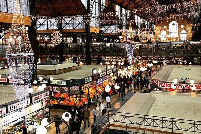 Gourmet Market Walk at the Great Market Hall of Budapest - The guide makes the difference