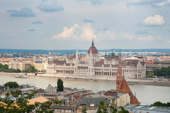 Guided Tour in Budapest Castle District - Fisherman’s Bastion and the Budapest panorama