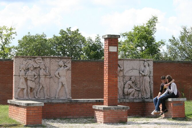 Guided Tour with Admission in Memento Park - Who should book this experience?