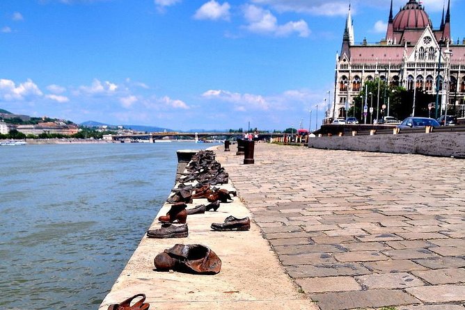 Jewish life of Budapest today: private tour by car - Starting with the Shoes on the Danube Bank