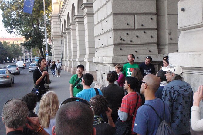 Lives of Hungarians Under Communist and Capitalist system - Controversial monuments at Szabadság tér