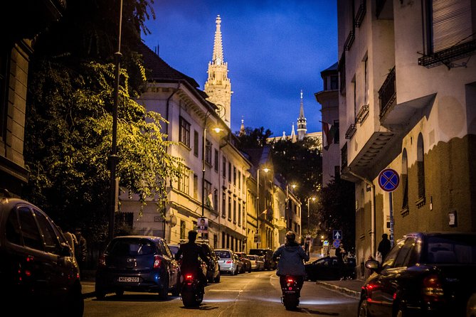 MonsteRoller E-Scooter Rental in Budapest - Weather, Clothing, and Practical Comfort