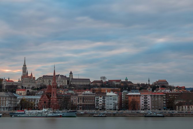 Orientation walk in Budapest - Pickup details and meeting point