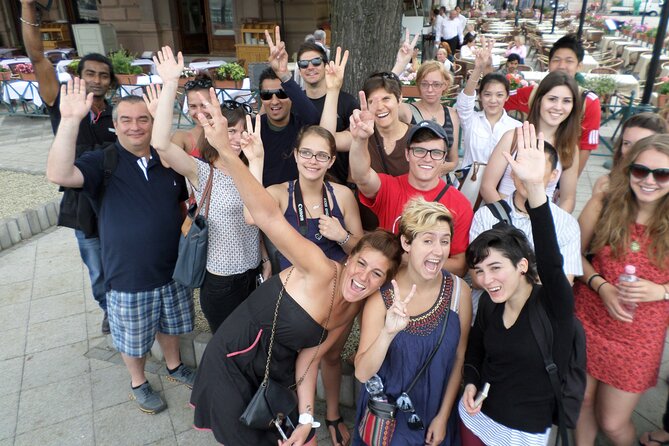 Past and Present of Budapest Jewish District Tour - Szimpla Kert, street art, and the modern district