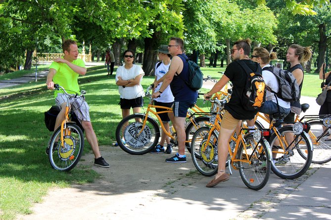 Private Budapest Bike Tour with Cafe Stop - Returning through Pest to the Great Market Hall