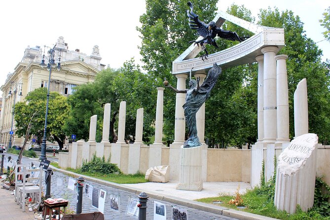 Private Budapest Hammer & Sickle Communist Times Tour - Wenceslas Square and the Prague Spring