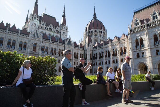 Private Budapest Walking Tour with Cake & Coffee - Andrássy Avenue and the Hungarian State Opera House