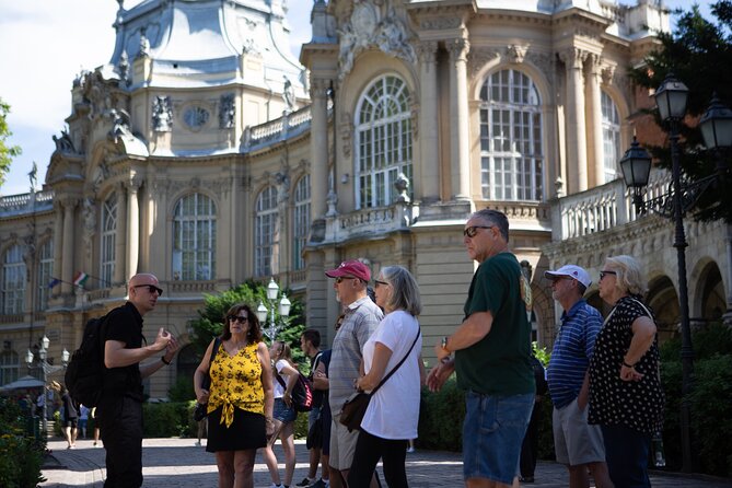 Private Budapest Walking Tour with Cake & Coffee - St. Stephen’s Basilica and the coffee break