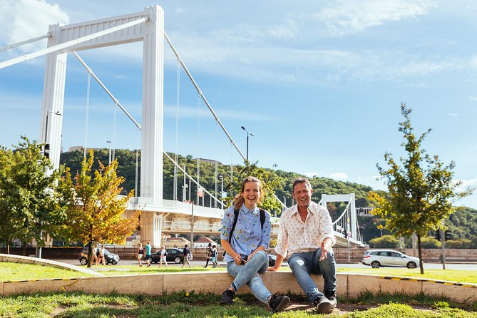 Private City Kickstart Tour: Budapest - Guides who shape the experience