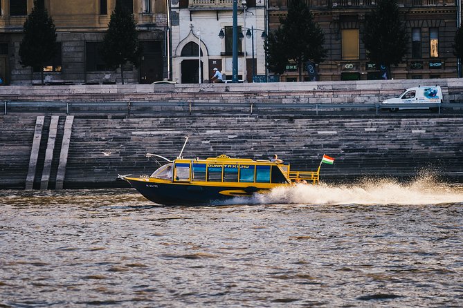 Private Danube Sightseeing Cruise in Budapest - The Royal Castle from the water