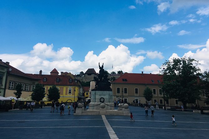 Private Full Day Tour to Eger - History, Culture and Wine - Eger Castle and the story of 1552