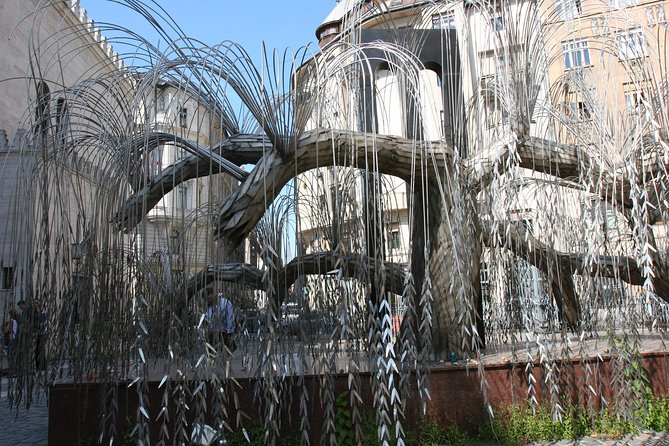Private Jewish Heritage Tour including Hotel Pickup - The memorials make the tour more than an architecture walk