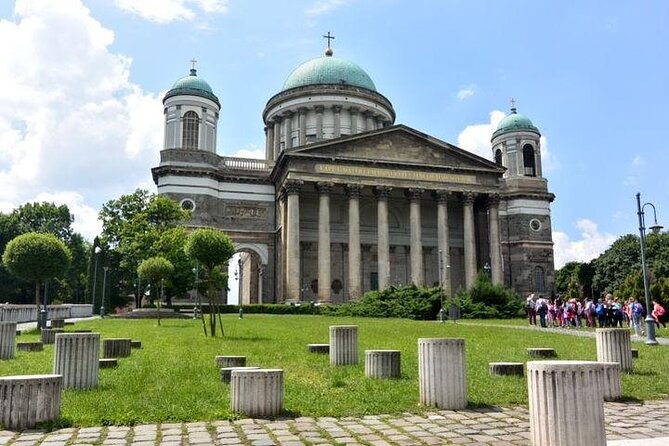 Private or SmallGroup Budapest Danube Bend Tour Lunch and Cruise - Guides, pacing, and the private-tour advantage