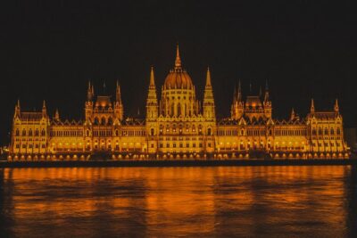 Private Transfer from Vienna to Budapest or Budapest to Vienna