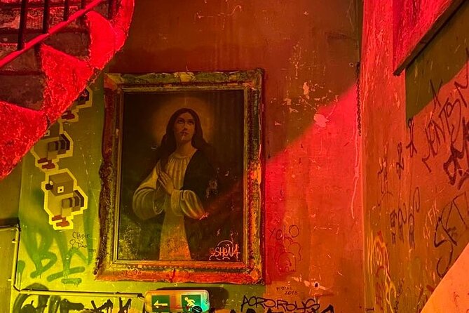 Private Walking Tour in The Jewish District Budapest - Szimpla Kert reveals the quarter today