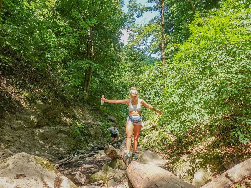 Ram Gorge Hiking Adventure - Guides Who Shape the Day