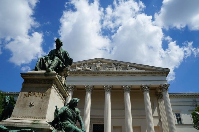 Rise Against the Soviet: The 1956 Revolution - Private Tour - Key points to know before booking
