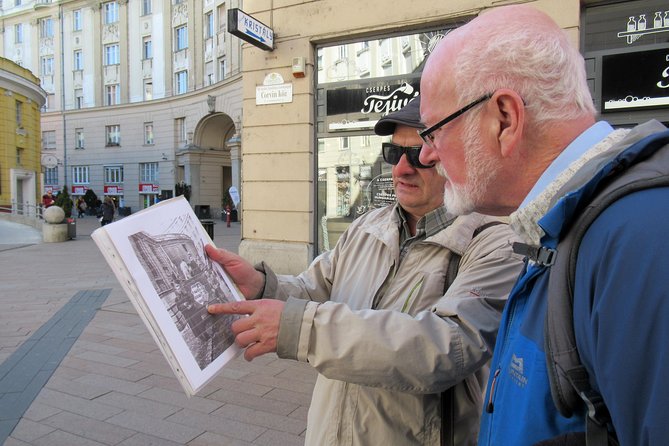 Rise Against the Soviet: The 1956 Revolution - Private Tour - Starting at Parliament on Kossuth Lajos Square