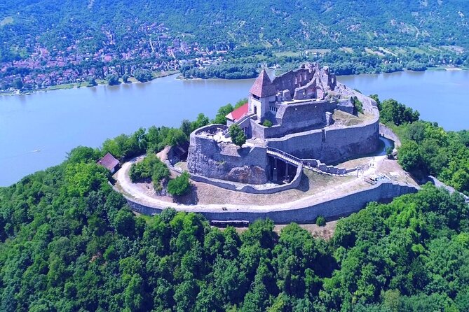 Scenic Danube River bend hills & the Art Town: Private Car Tour - The classic-car option, charm with a practical warning