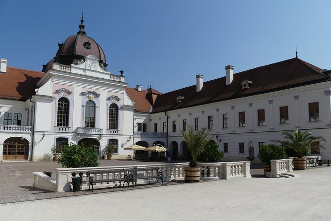 Sisi's Godollo Palace Tour from Budapest - Live guide or audio guide?