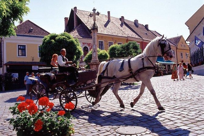 SzentEndre-SaintAndrew City Privately Shopping and Picturesque - Roman Beach offers a local Danube pause