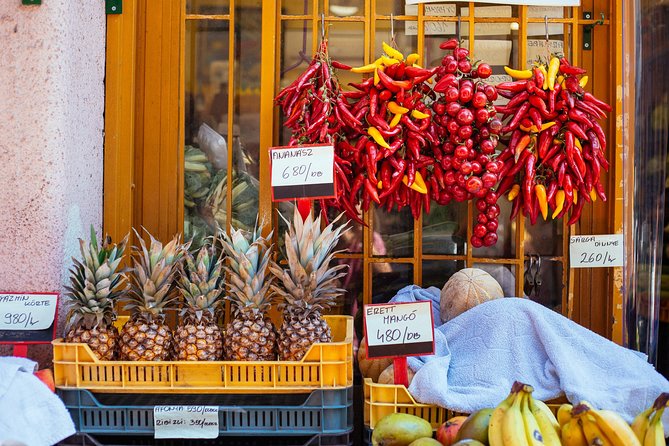 The Award-Winning Private Food Tour of Budapest: 6 or 10 Tastings - Szimpla Kert and the Jewish Quarter