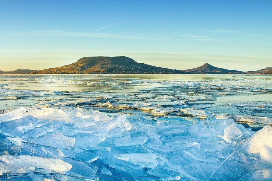 The Turquoise Sea of Hungary: Lake Balaton Private Tour - The ride from Budapest: comfort and conversation