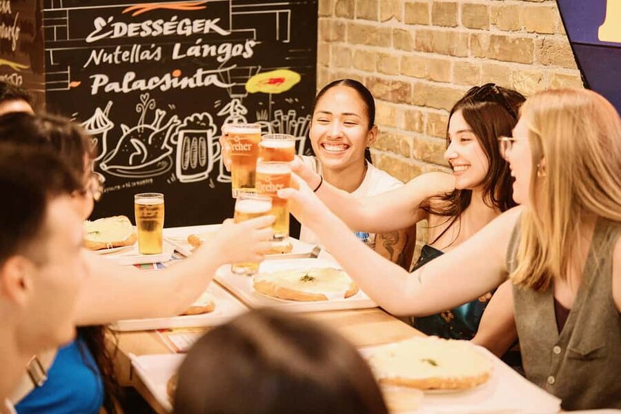 Tipsy Guided Food Tour with Drinks Included in Budapest - What guides Laura and Kitti add