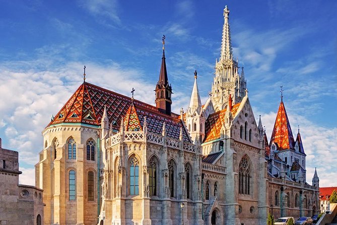 Walk in Buda with Hospital in the Rock Underground Cave Visit - What the guides add to the experience