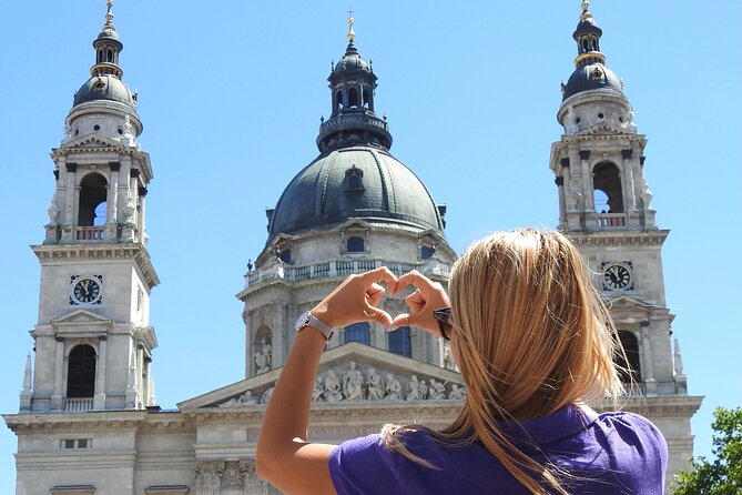 Walking Tour Budapest incl. the Shoes on the Danube Bank - The Shoes on the Danube calls for quiet attention
