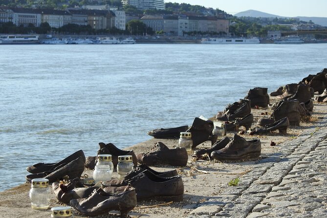 Walking Tour Budapest incl. the Shoes on the Danube Bank - The Little Princess Statue adds a lighter moment