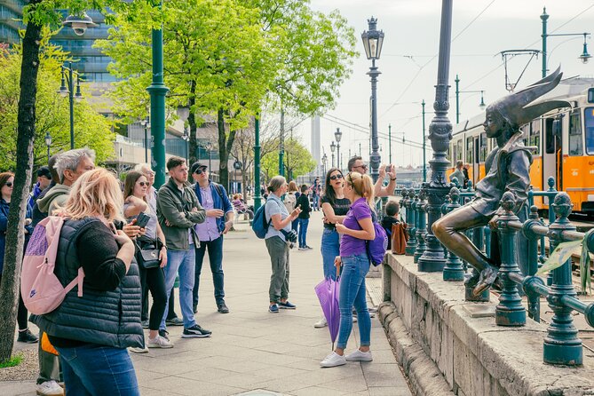 Walking Tour Budapest incl. the Shoes on the Danube Bank - Gresham Palace and the Academy explain Budapest’s grand side