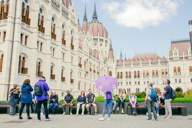 Walking Tour Budapest incl. the Shoes on the Danube Bank - St. Stephen’s Basilica begins the route